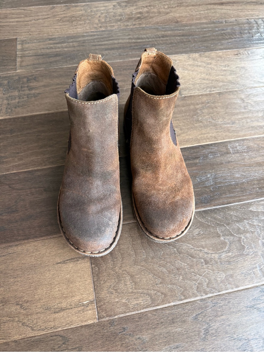 Born Women's Brown Suede Slip-On Chelsea Boots